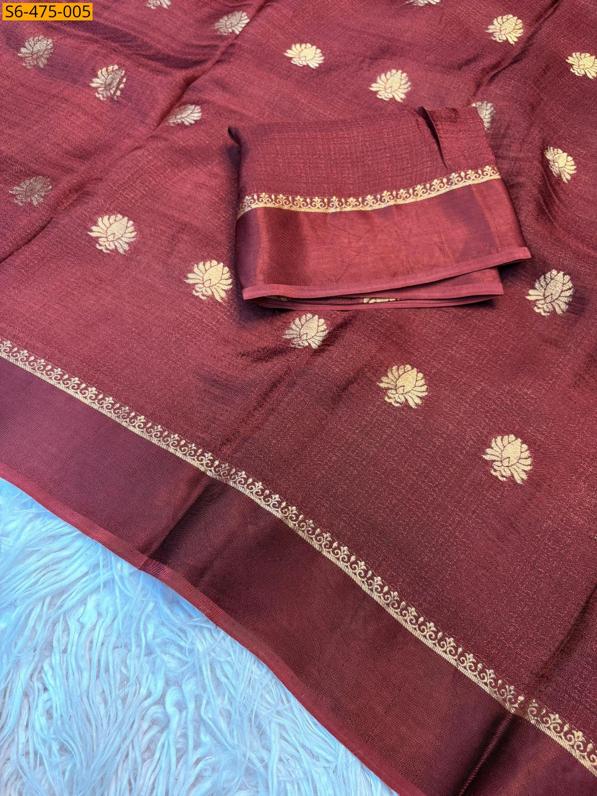 Viscose kadhi Crepe Saree with Lotus motifs in all trendy colours