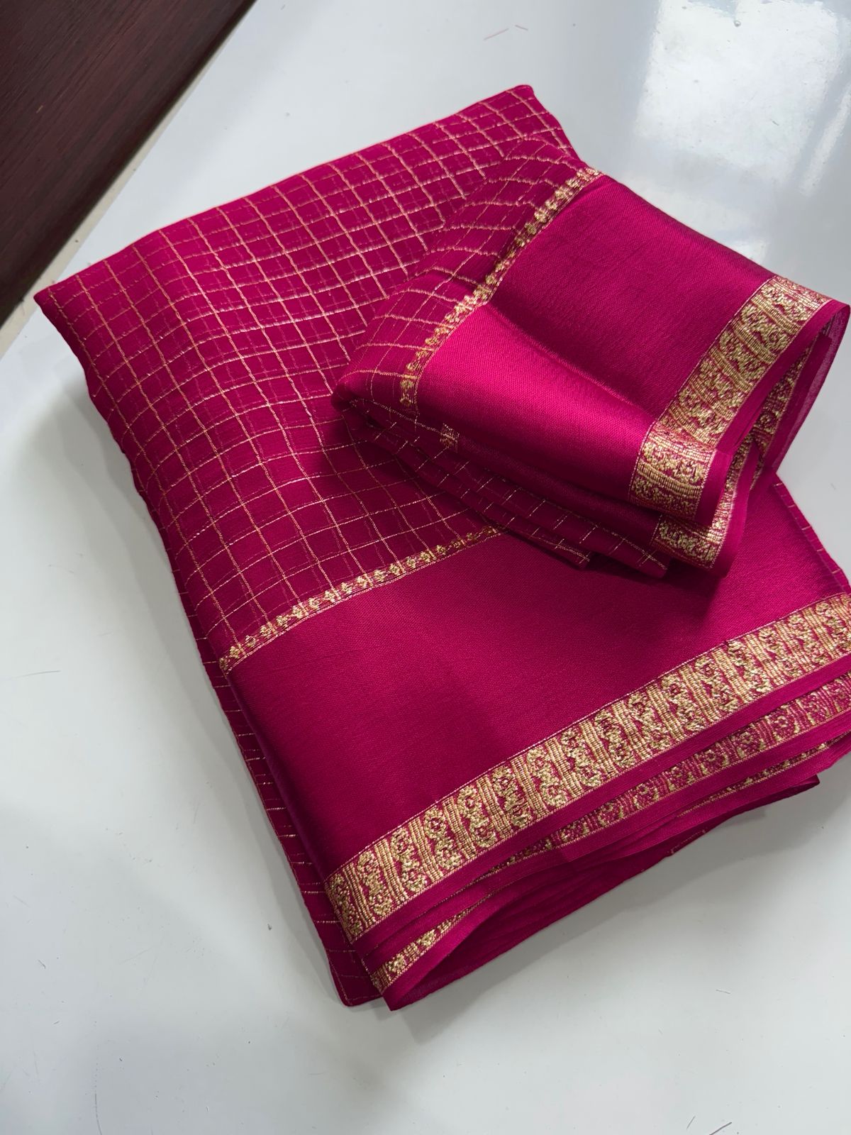 Pure Viscose Georgette Sarees with satin border all over chex