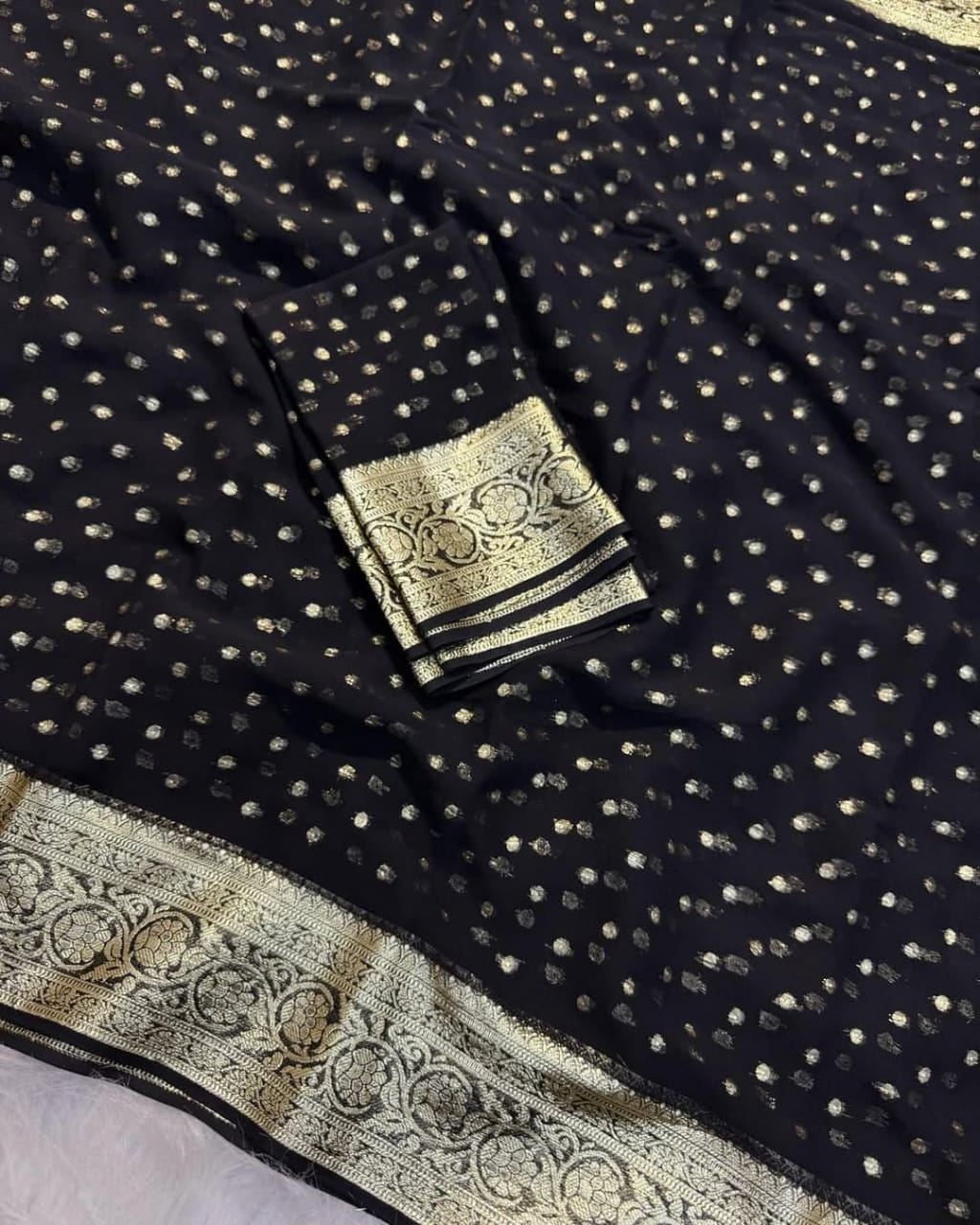 Viscose Georgette Sarees with thousand buttas