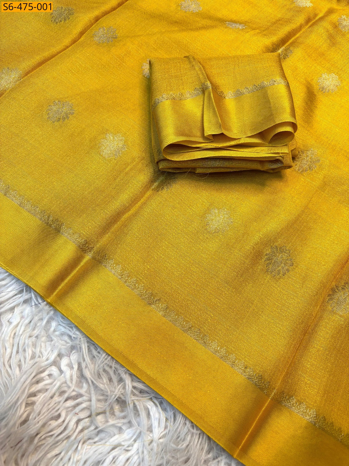Viscose kadhi Crepe Saree with Lotus motifs in all trendy colours