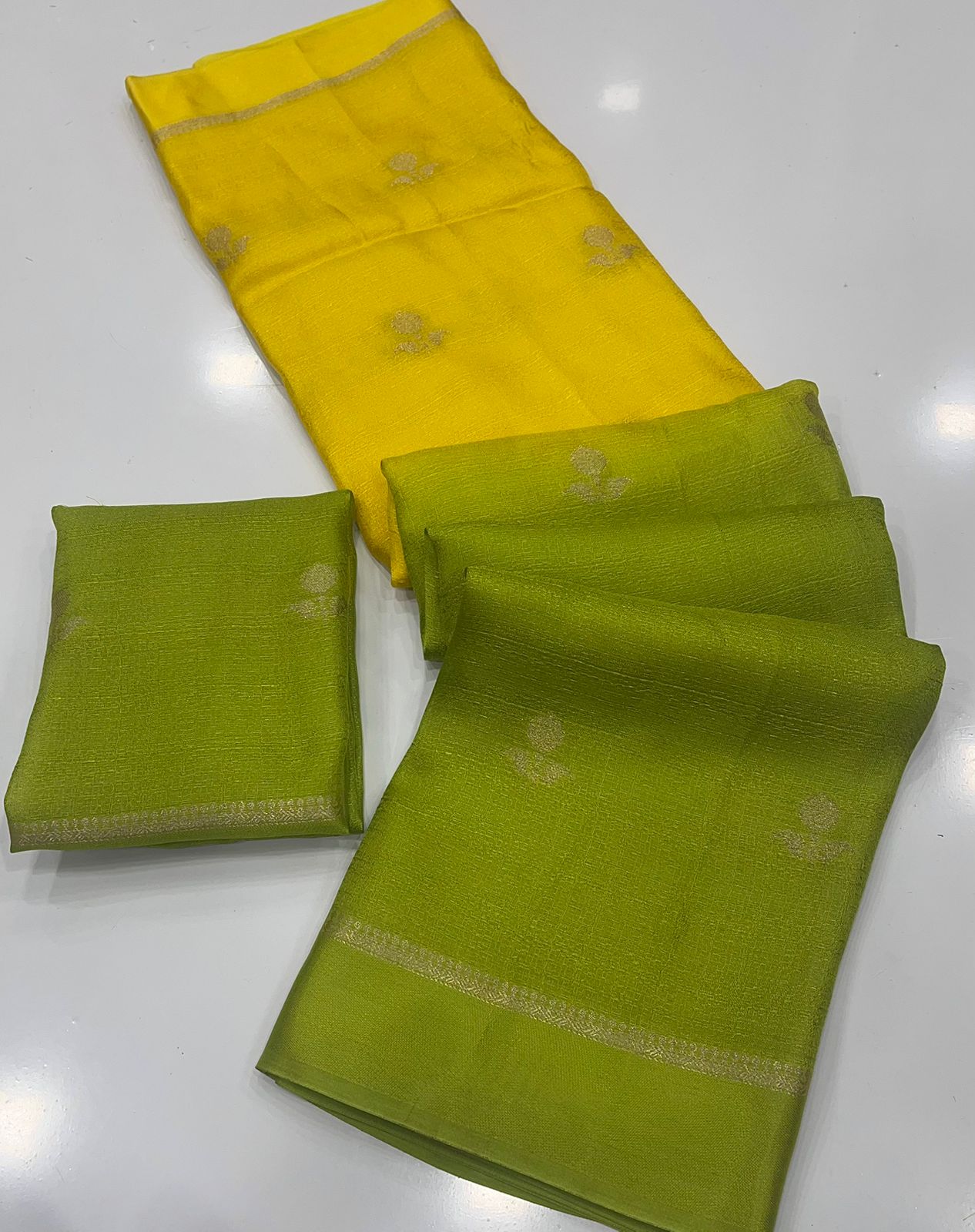 Viscose kadhi saree in dual tone