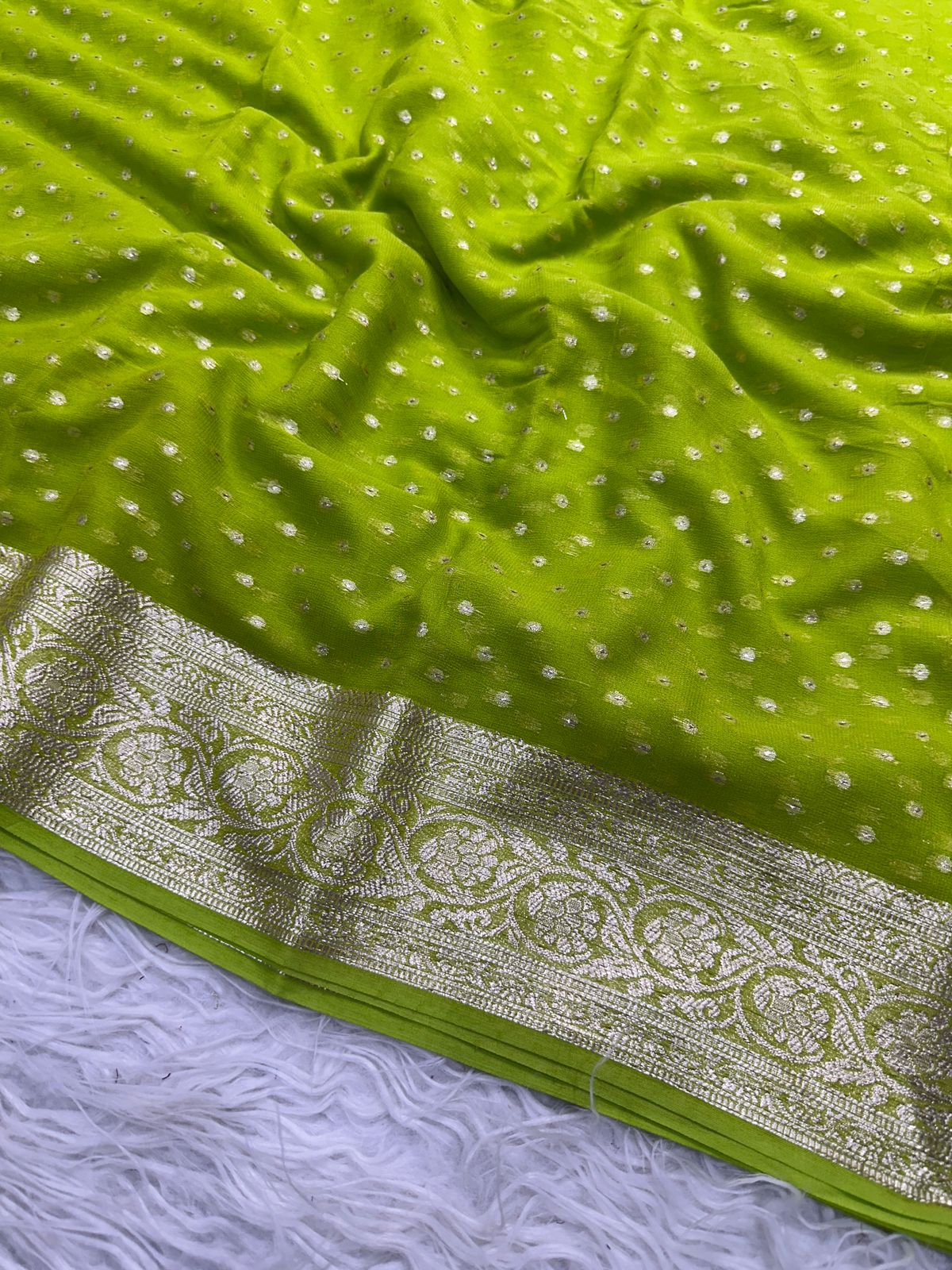 Viscose Georgette Sarees with thousand buttas